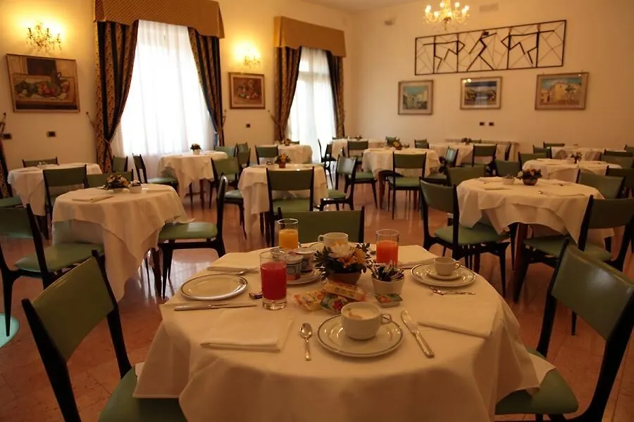 Hotel La Margherita & Spa Alghero 3*,  Italy